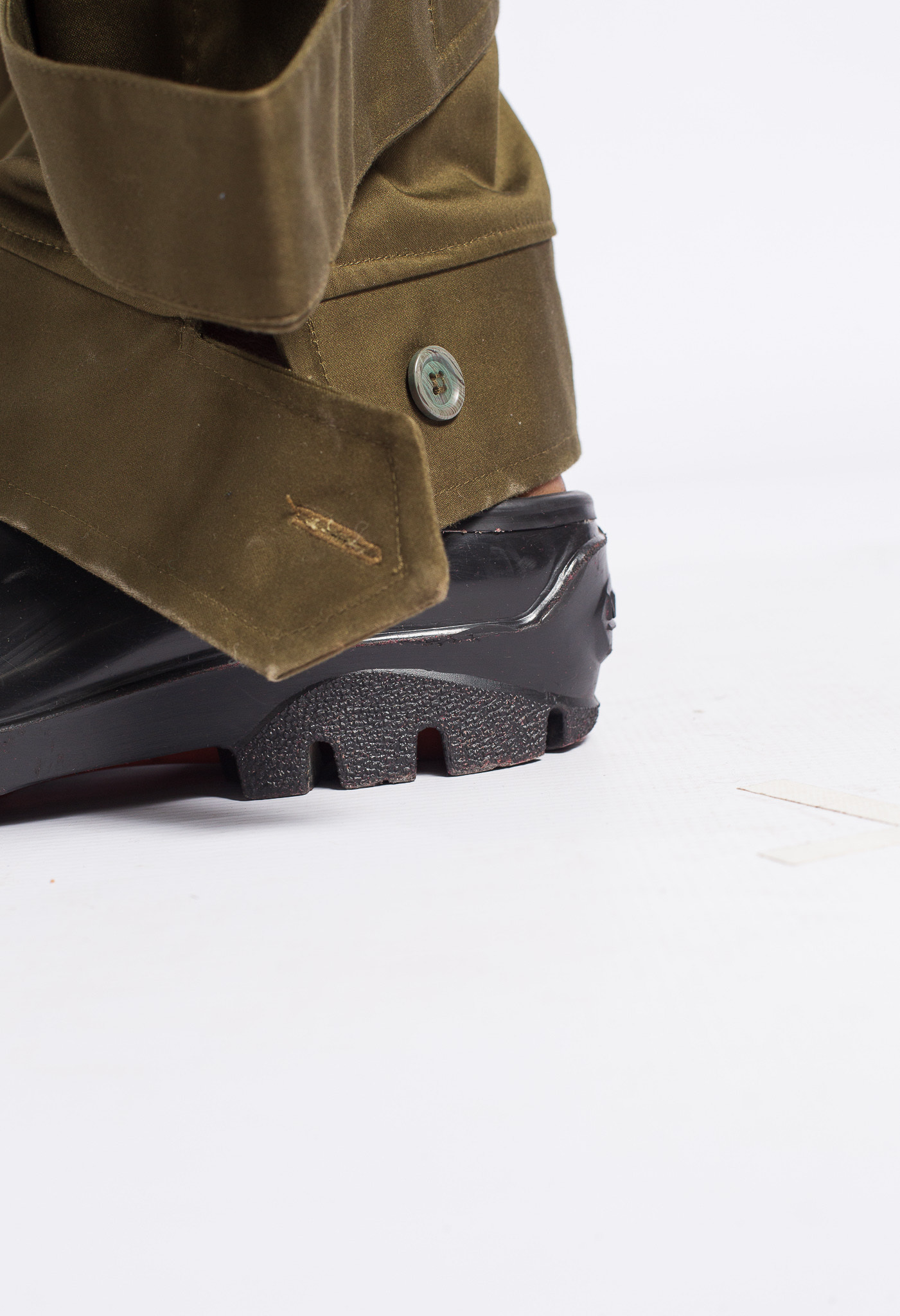 BLACK CLOUDS BUT THE MASSES COLOURBLIND SS21 - 9